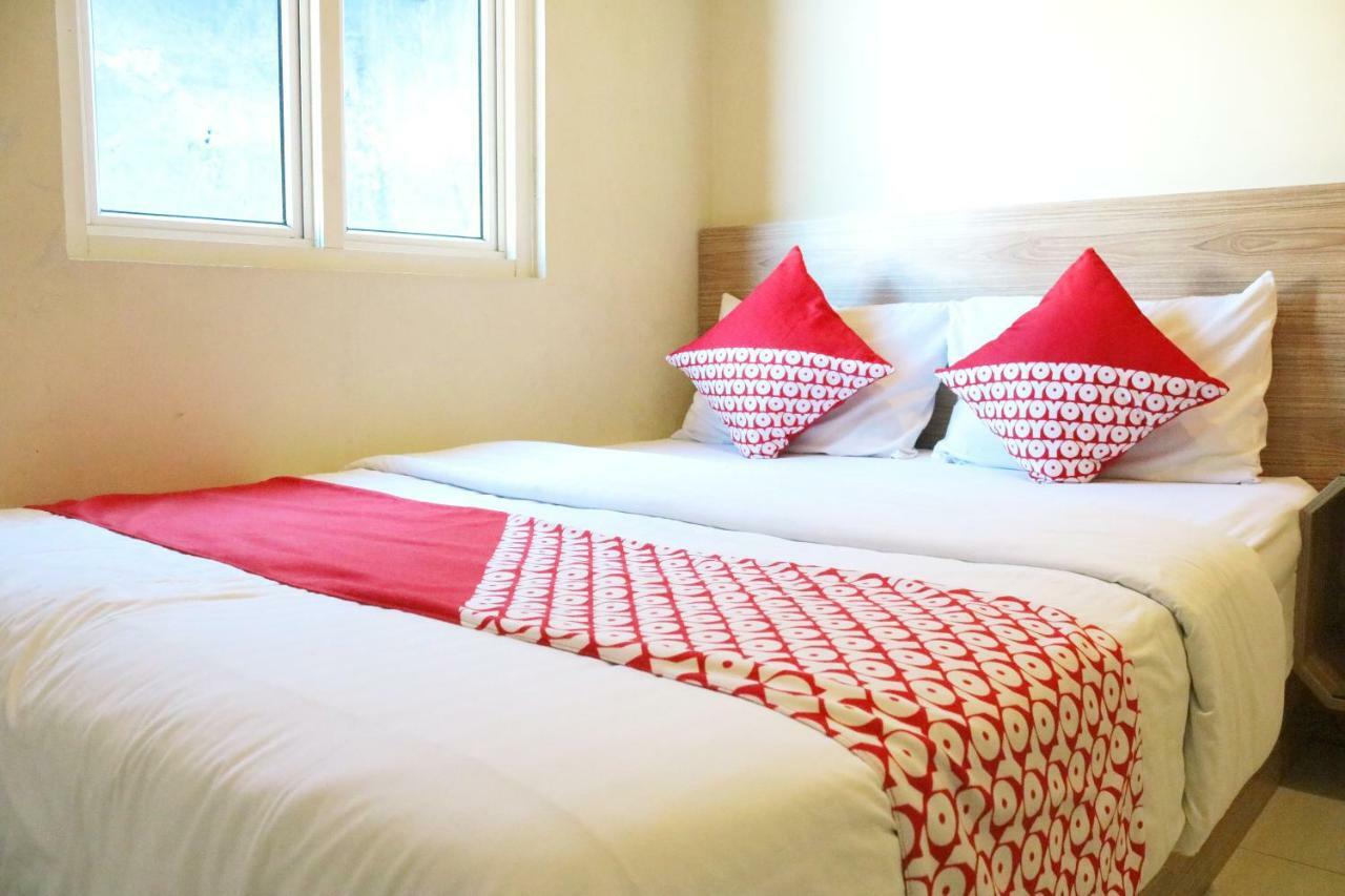 Oyo 984 Maleo Guest House Ambon Dış mekan fotoğraf